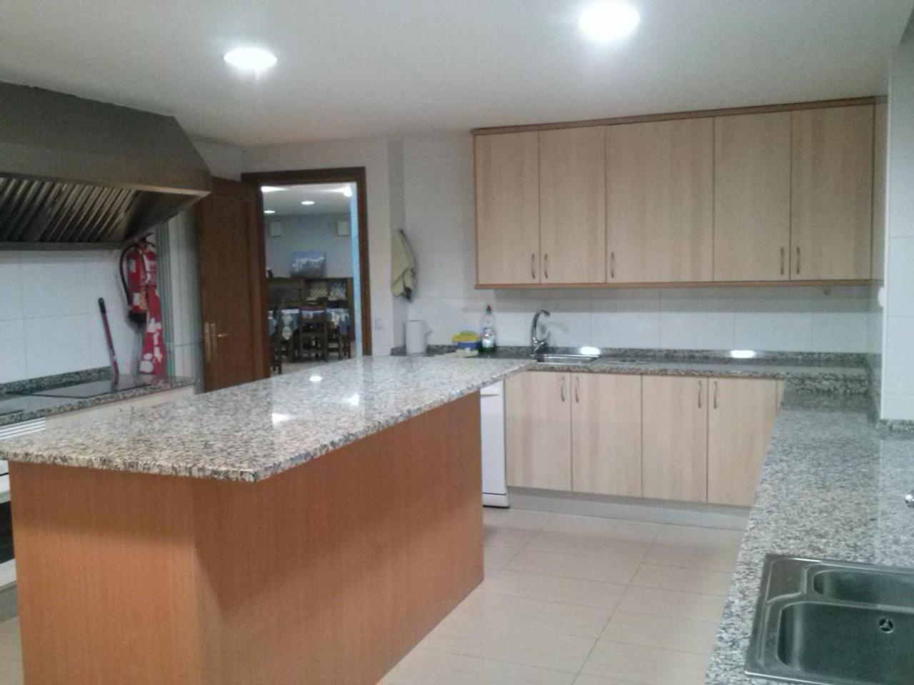 Albergue Turistico Rio Aragon 칸프랑크 외부 사진